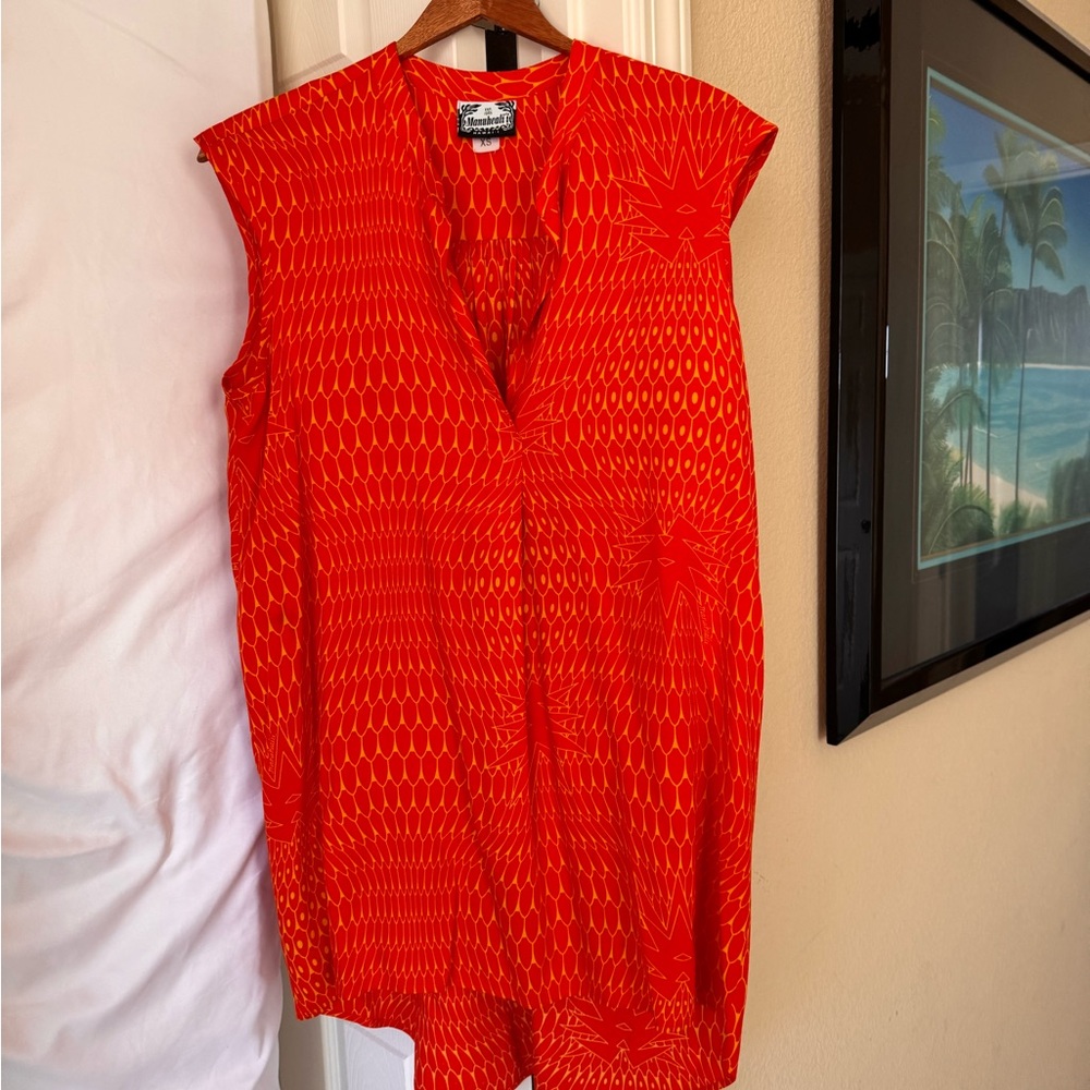 Vibrant Manuhealii Dresses